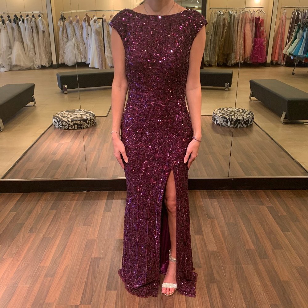 Fully sequined boat neck fitted dress w/ split